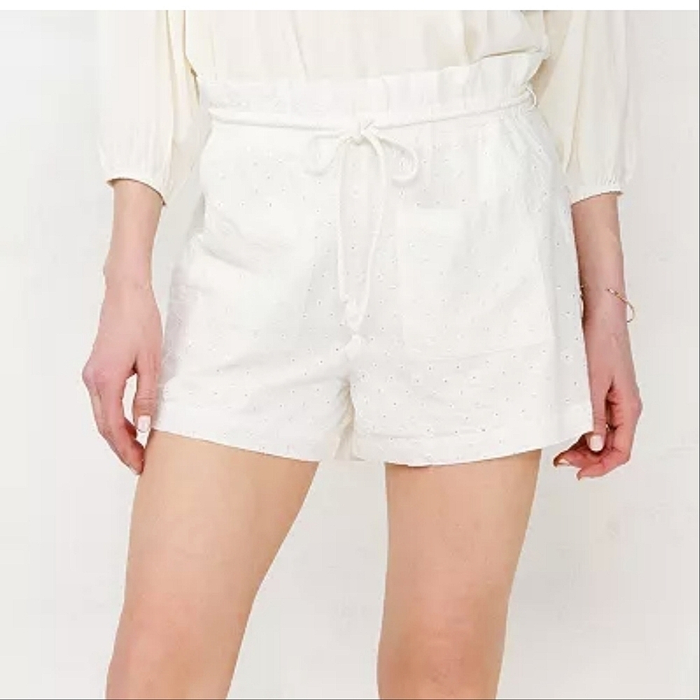 Lauren Conrad White Cotton Eyelet Shorts Belted Waist XL NWT
